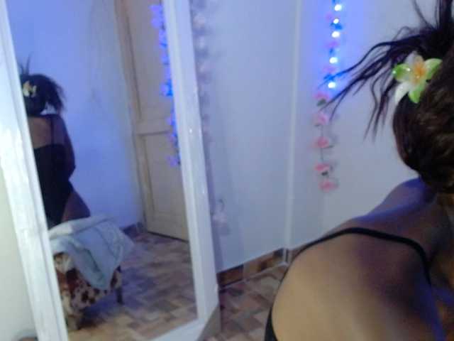 MariamLafer live cam on BongaCams