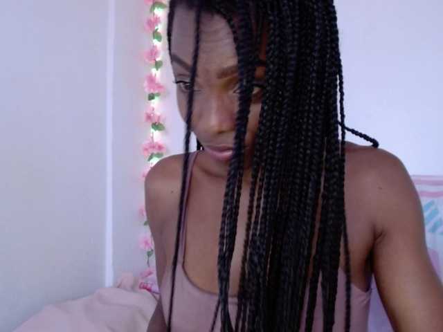 MariamLafer live cam on BongaCams