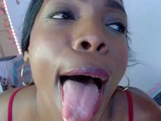 MariamLafer live cam on BongaCams