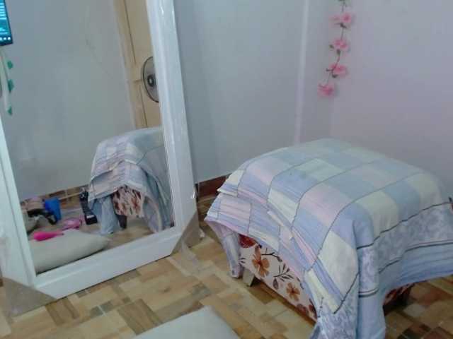 MariamLafer live cam on BongaCams