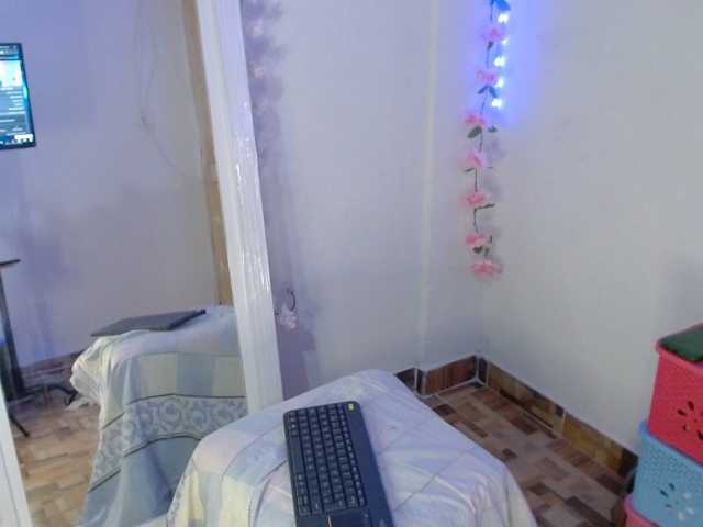MariamLafer live cam on BongaCams