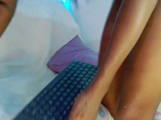 MariamLafer live cam on BongaCams