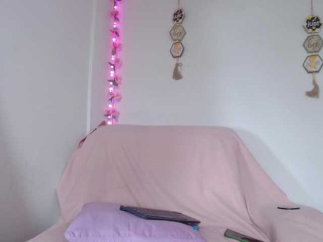 MariamLafer live cam on BongaCams