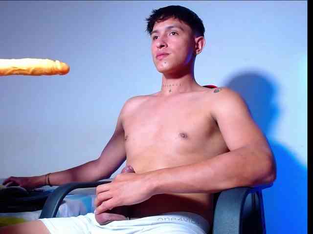 Rowanboy23 Rowanboy23