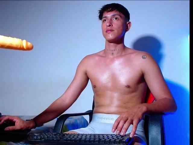 Rowanboy23