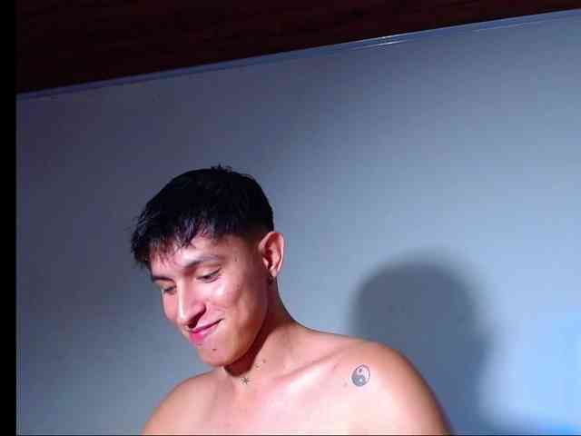 Rowanboy23 Rowanboy23