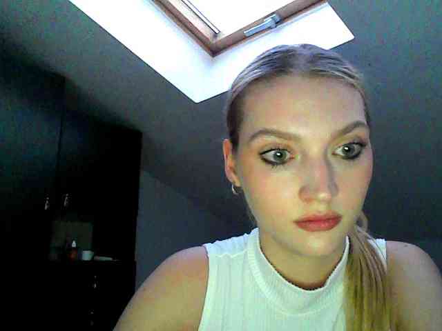 Kiss213773 webcam