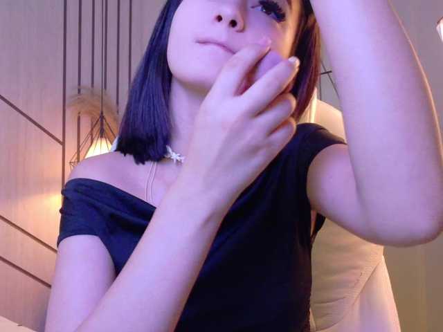 LeahSaenz live cam on BongaCams