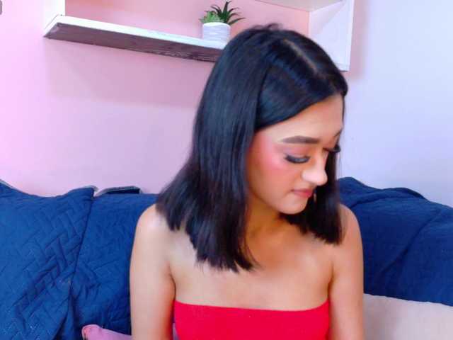 LeahSaenz live cam on BongaCams