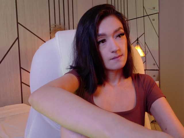 LeahSaenz live cam on BongaCams