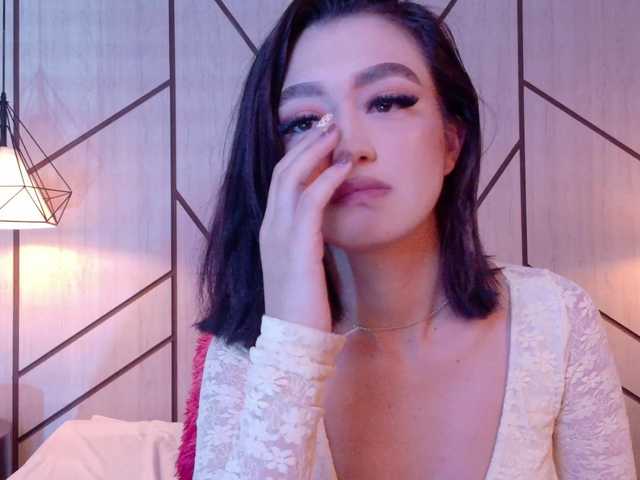 LeahSaenz live cam on BongaCams