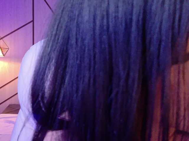 LeahSaenz live webcam show