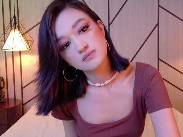 LeahSaenz live cam on BongaCams