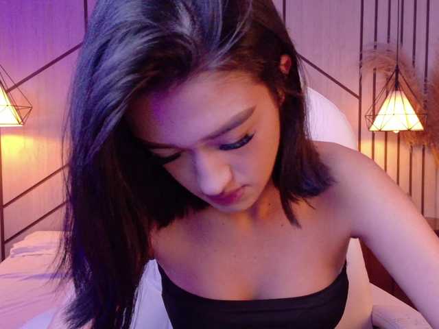 LeahSaenz live cam on BongaCams