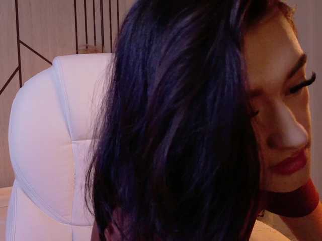 LeahSaenz live cam on BongaCams