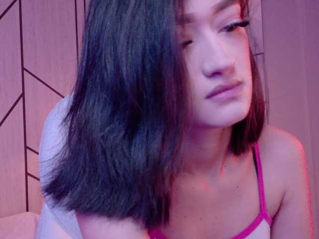 LeahSaenz live cam on BongaCams