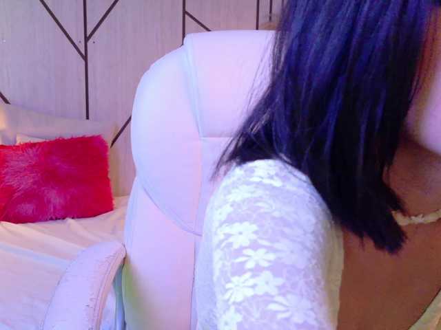 leahsaenz online