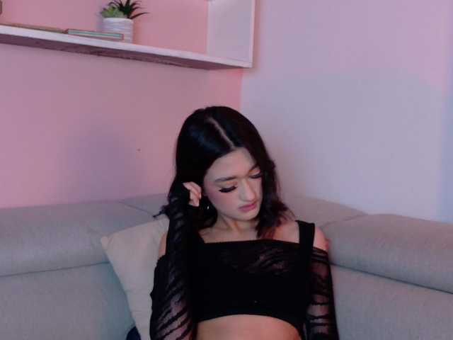 LeahSaenz live cam on BongaCams