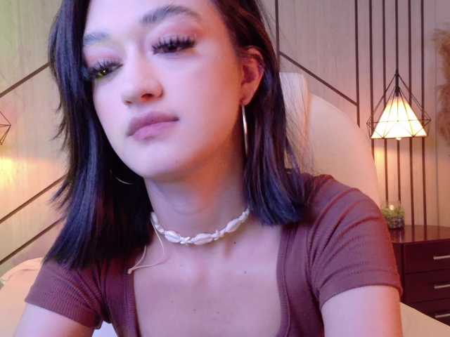 LeahSaenz live webcam show