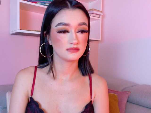 LeahSaenz live cam on BongaCams