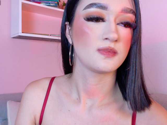 LeahSaenz live cam on BongaCams