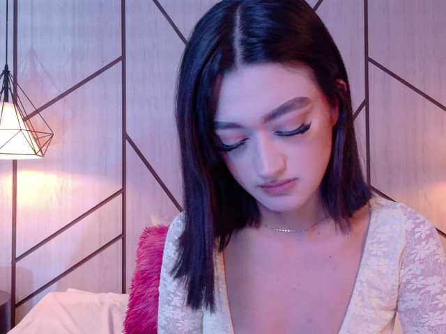 LeahSaenz live cam on BongaCams