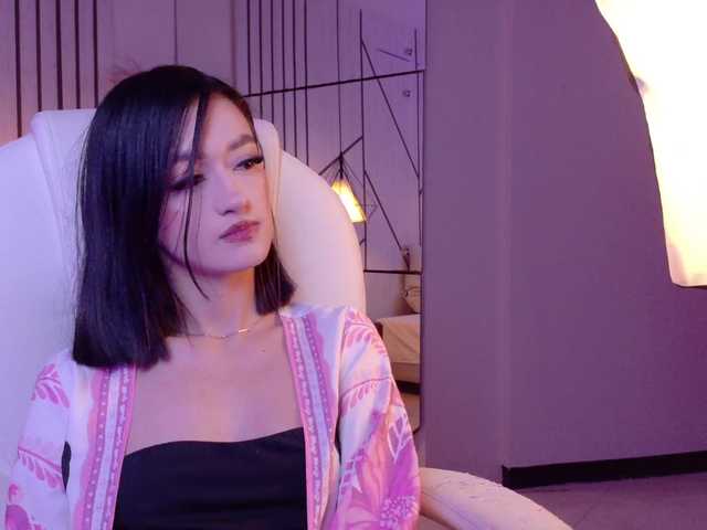 LeahSaenz live cam