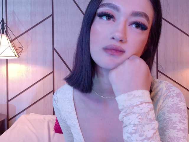 LeahSaenz live cam on BongaCams