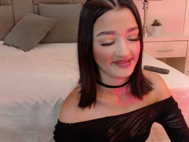 LeahSaenz live cam on BongaCams