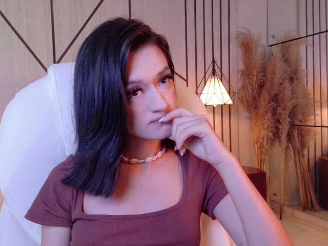 LeahSaenz live cam on BongaCams