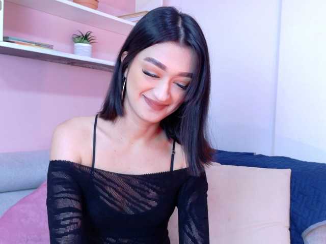 LeahSaenz live cam on BongaCams