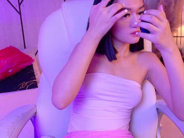 LeahSaenz live cam on BongaCams