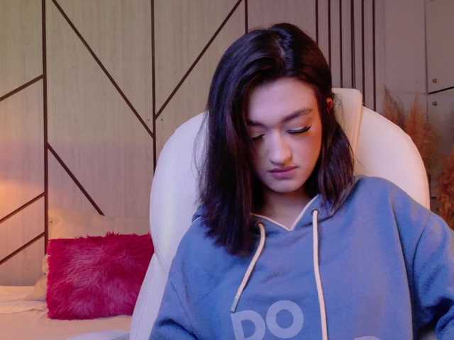 LeahSaenz live cam on BongaCams