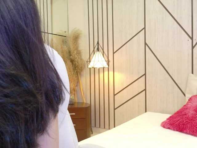 LeahSaenz live cam on BongaCams