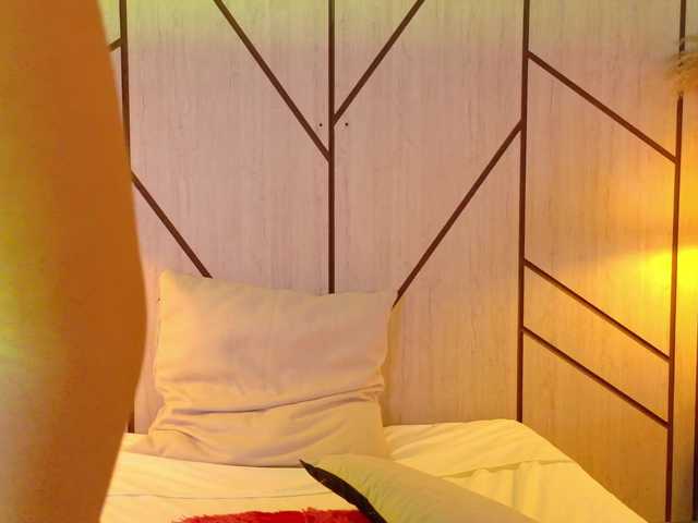 LeahSaenz live cam on BongaCams