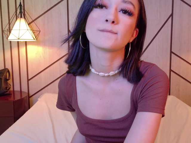 LeahSaenz live cam on BongaCams