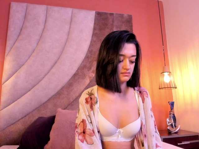 LeahSaenz live cam
