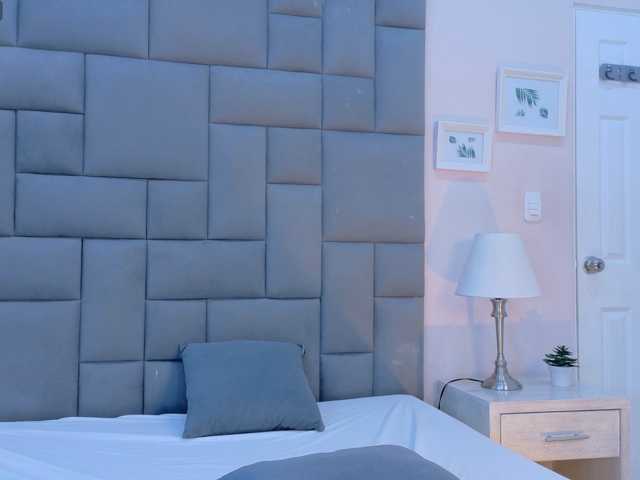 LeahSaenz live cam on BongaCams