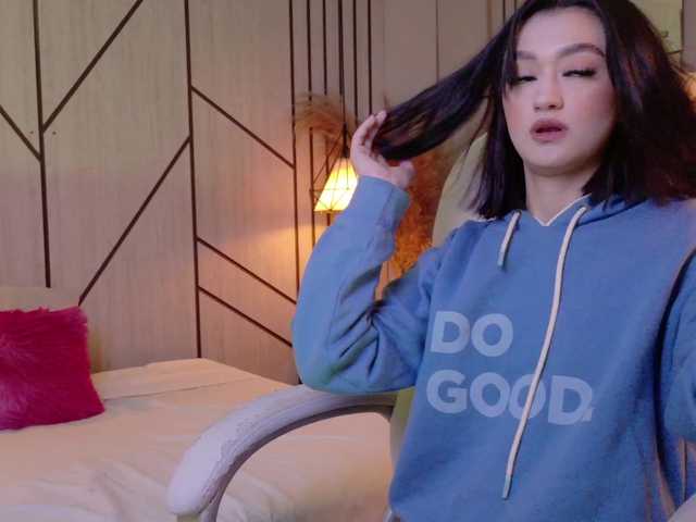 LeahSaenz live cam on BongaCams
