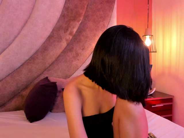 LeahSaenz live cam on BongaCams