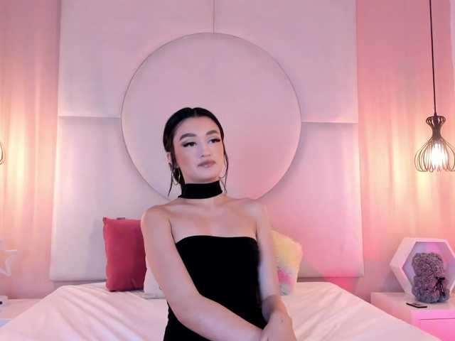 LeahSaenz live cam on BongaCams