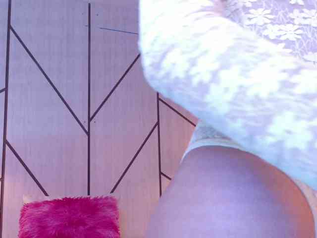 LeahSaenz Live Webcam on BongaCams
