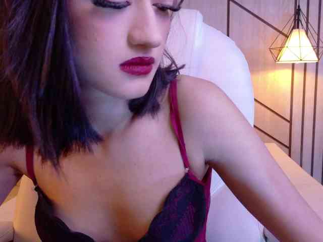 LeahSaenz webcam