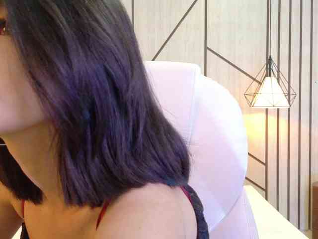 LeahSaenz webcam