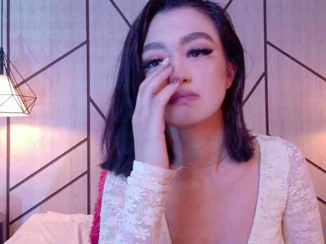 LeahSaenz webcam