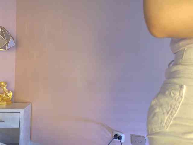 LeahSaenz webcam