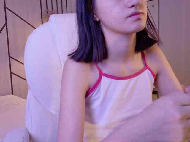 LeahSaenz webcam