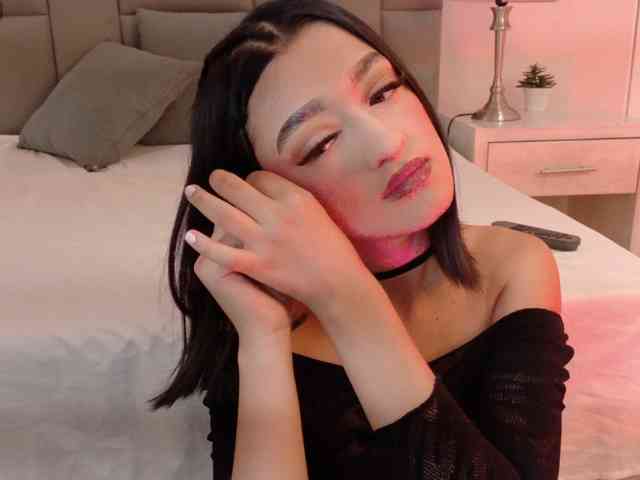LeahSaenz webcam