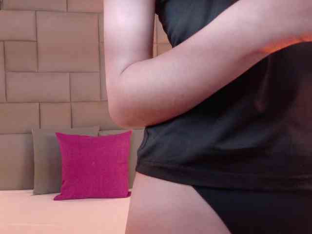LeahSaenz webcam