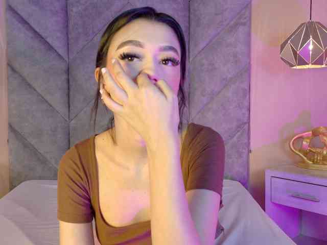 LeahSaenz webcam